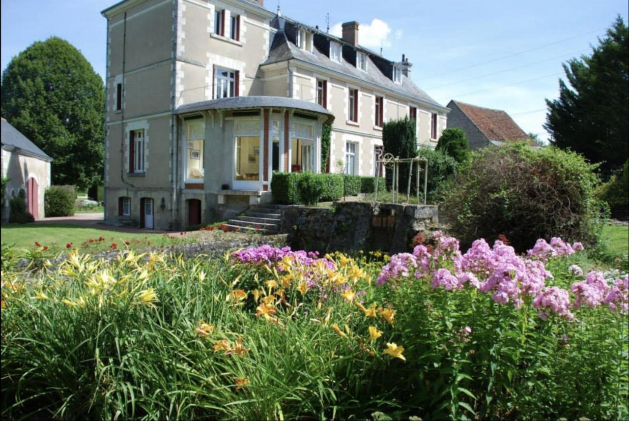 Le Moulin De Francueil Bed & Breakfast Exterior foto