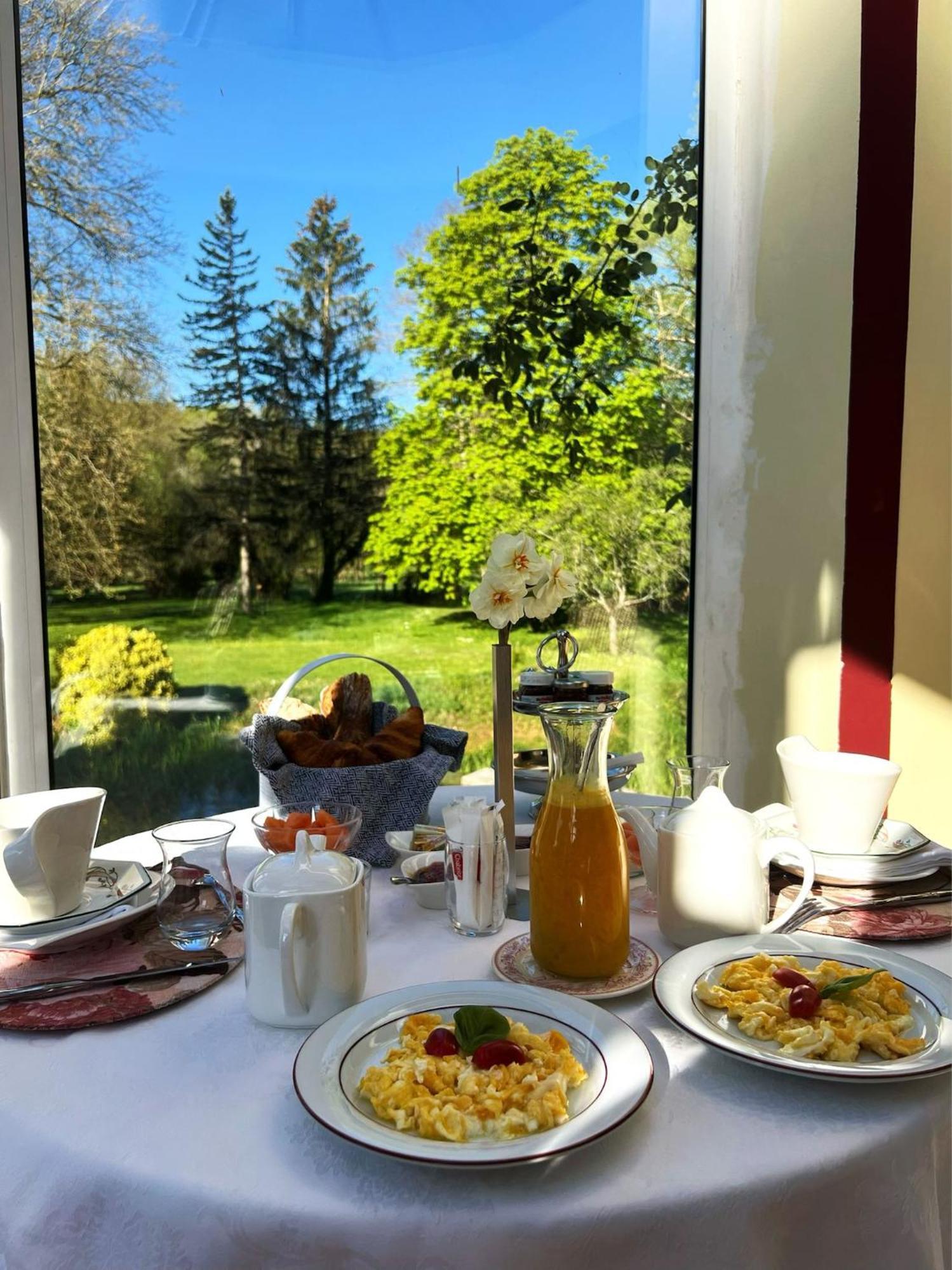 Le Moulin De Francueil Bed & Breakfast Exterior foto